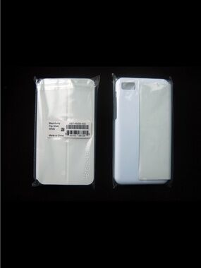 BlackBerry Z10 Flip Shell Case in White